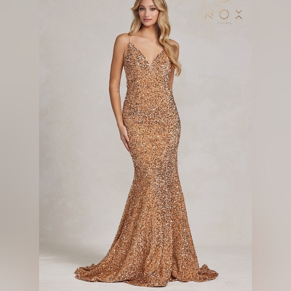 Gold,pink,red,green,sequin fitted long open back dress - Picture 1 of 11